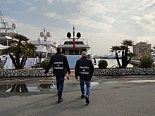 Стало известно о пропаже задержанной в Италии яхты российского миллиардера