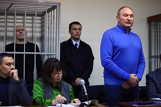 Суд в Петербурге закрыл процесс по делу бывшего замполпреда по СЗФО Дацышина