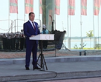 Медведев поддержал волгоградского ветерана: у «Детей Сталинграда» льготы должны быть как у «блокадников»