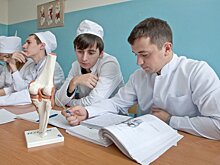 В Сибири молодых медиков будут привлекать на работу доплатами
