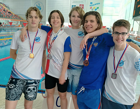 Омские пловцы завоевали медали международных соревнований