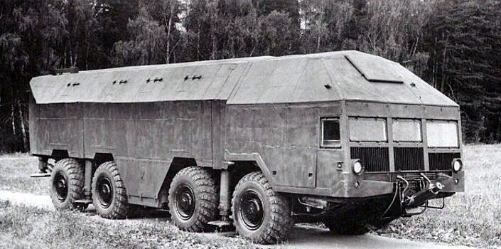 МАЗ-543 «Редут»: почему в СССР отказались от использования машины-бункера