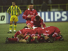Здесь мог быть «Спартак»-1996. Клубы-сюрпризы полуфиналов Лиги чемпионов до «Лиона» и «Лейпцига»