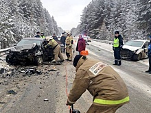 Два человека погибли, пострадали дети: серьезная авария на свердловской трассе
