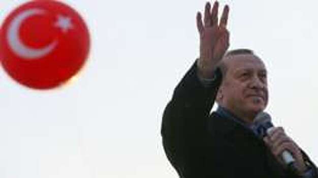 Турция назначила референдум по конституции Эрдогана на апрель