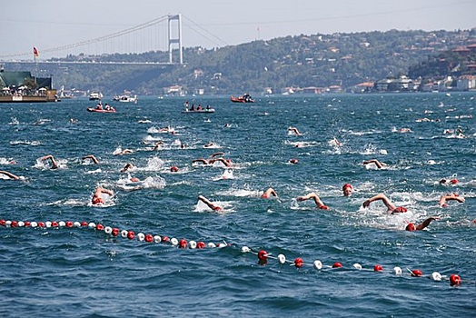 Стали известны подробности исчезновения российского спортсмена на межконтинентальном заплыве