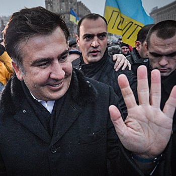 Саакашвили неожиданно нагрянул к протестующим морякам под Одессой
