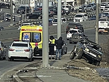 Во Владивостоке Suzuki перевернулся несколько раз из-за собаки