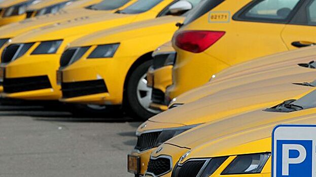 В российских городах появились такси с обеззараживающими устройствами