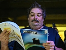 Дмитрия Быкова доставили в Москву