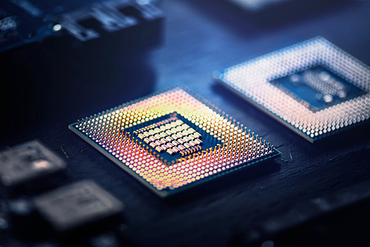 Samsung вслед за Softbank тоже вложится в Intel для обхода пошлин Трампа
