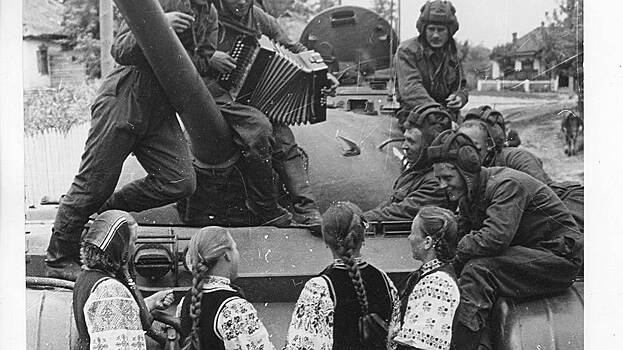 Слободская Украина: линия фронта проходит через историю