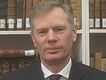 Посол Великобритании в Иране покинул Тегеран