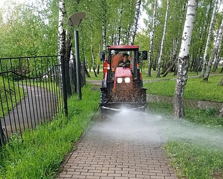 Промывка дорог прошла в поселении Краснопахорское