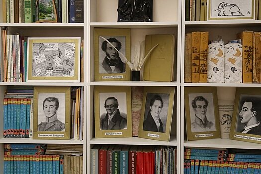 В Лингвистическом лицее №22 в Ижевске возродили музейную комнату Александра Пушкина