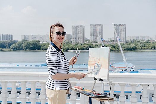 Монументальная живопись, графика и аллегория: какие работы создают участники проекта «Искусство в метро»