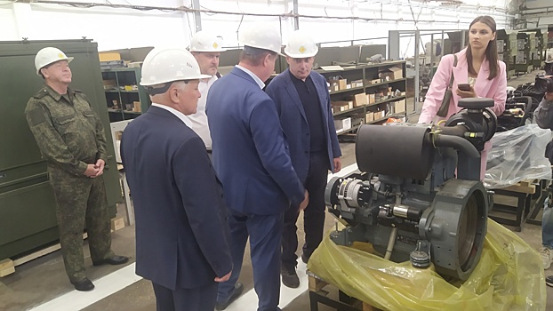 Александр Хинштейн посетил курское предприятие «Электроагрегат»