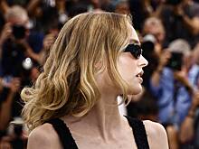 Дочь Деппа снялась в наряде на голое тело для Vogue