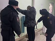 Пачки денег нашлись в российском регионе на дне цветочного горшка