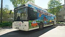 Рисунки дошкольников будут «кататься» на автобусе в Вологде