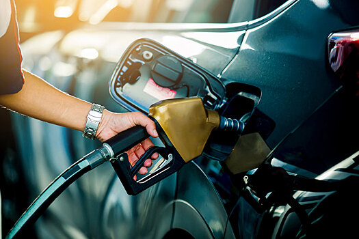 Росстат зафиксировал рост цен на автомобильное топливо
