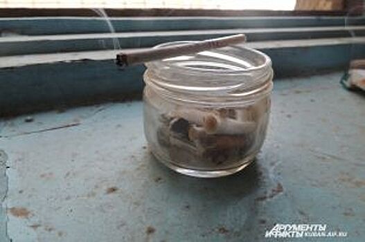 Девочка созрела. Почему женщинам до 45 лет хотят запретить курить?