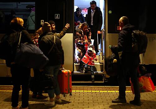 Европейцы пообещали пока не выдавать украинских мужчин на родину