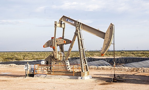 Мировые цены на нефть показали рекордное падение с осени 2020 года
