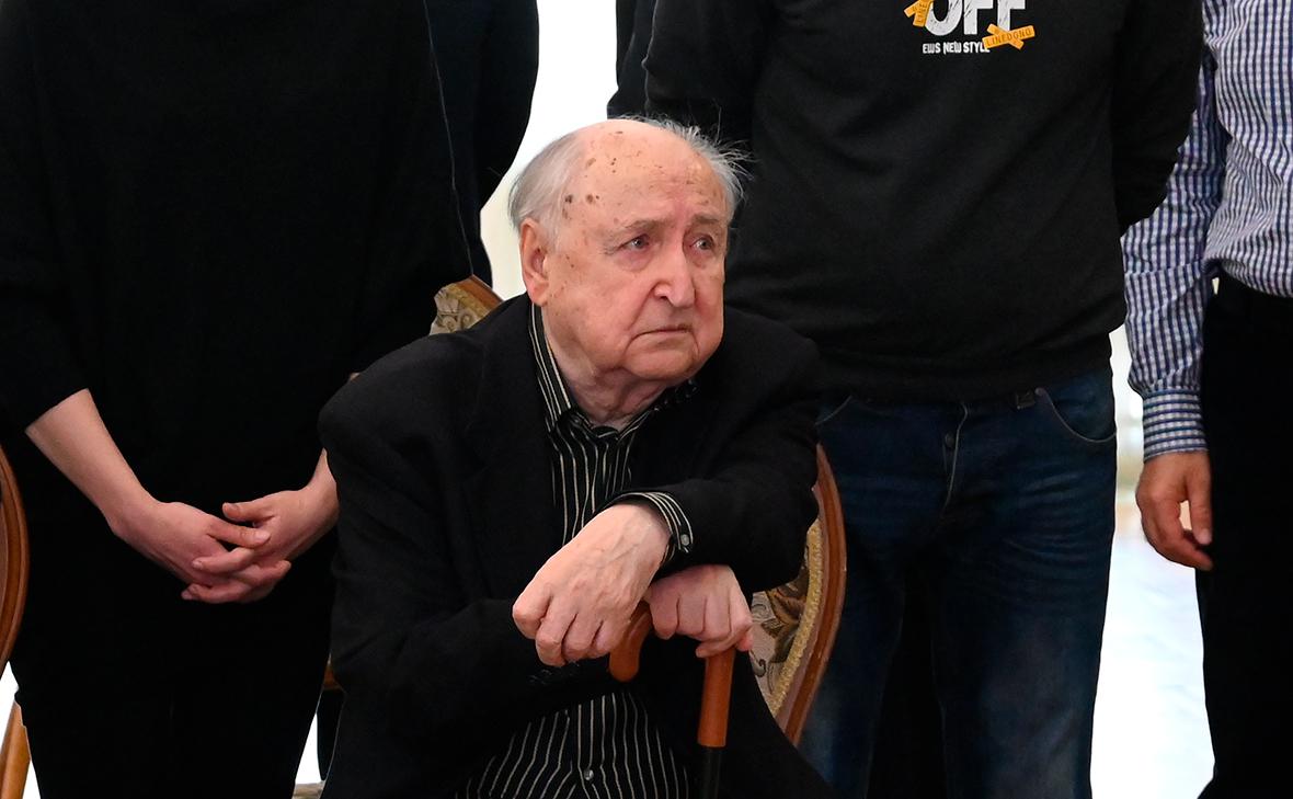 В Москве началось прощание с Валерием Усковым