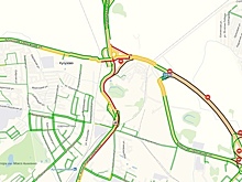 Улица Невского встала в двухкилометровой пробке на выезд