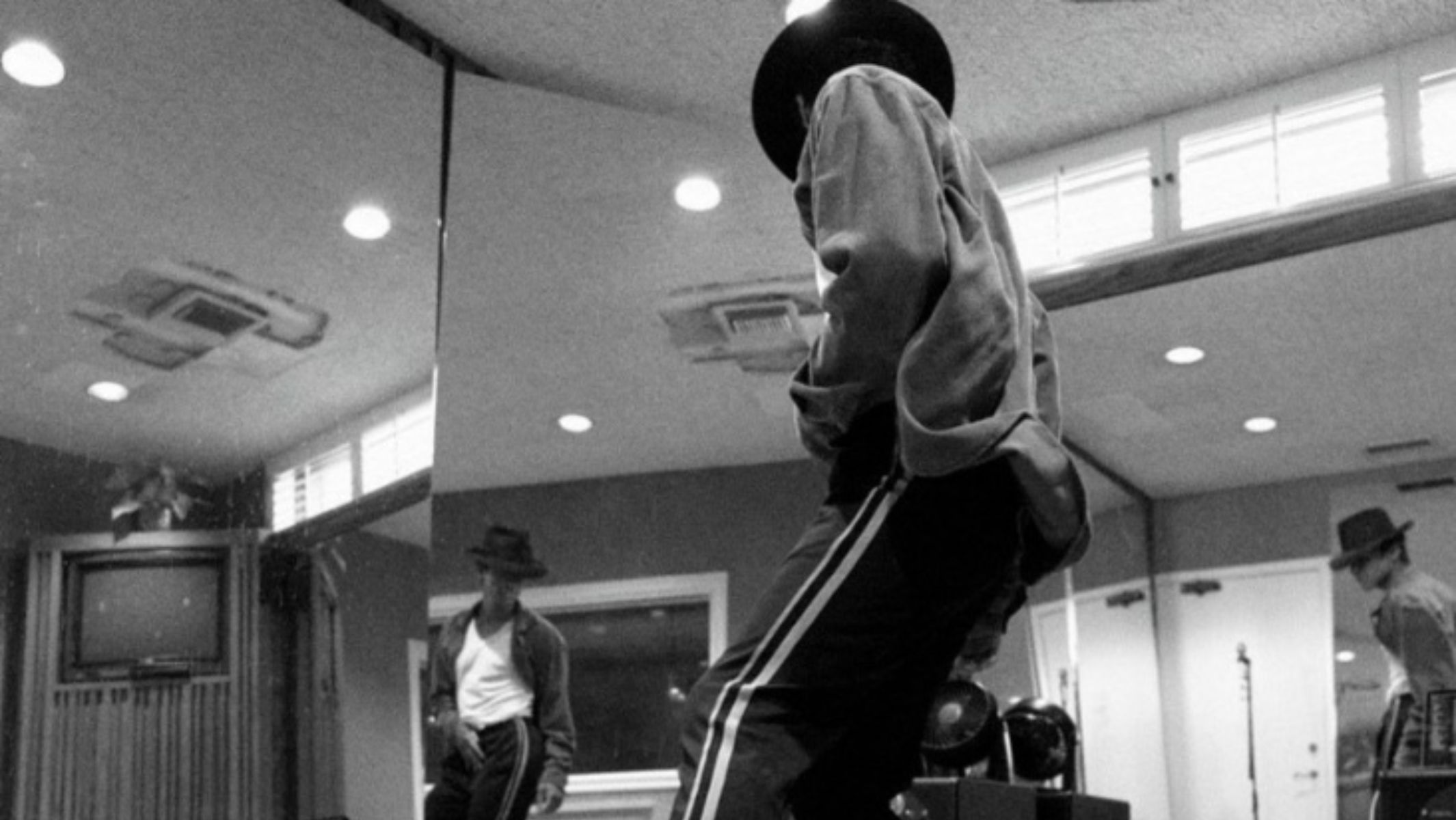 В биографическом фильме про Майкла Джексона будет 30 культовых песен и выступлений