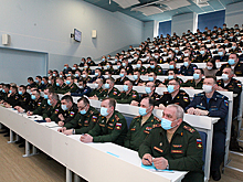 Начальник Главного военно-медицинского управления Минобороны России провел лекцию в Военно-медицинской академии