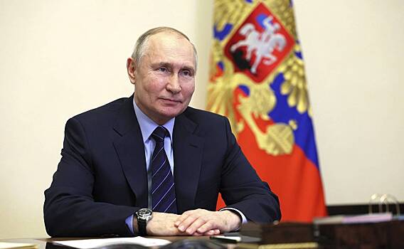 Кремль заявил об отсутствии у Путина планов проводить военные совещания
