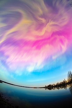 ИКИ РАН раскрыл, появятся ли новые вспышки и бури из-за группы солнечных пятен