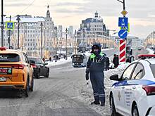 Китайские машины обвинили в росте цен на такси в России