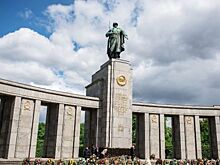 NYT: Германия не будет сносить 4000 советских памятников
