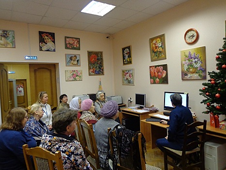 Беседу-презентацию "Москвы наследие святое" провели в библиотеке №163