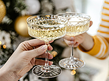 Учёные посоветовали, как правильно пить на Новый год