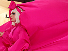 Мама Гаги назвала виновного в разрыве Шейк и Купера