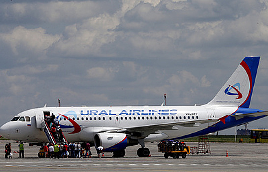 "Уральские авиалинии" извинились перед пассажирами за инцидент в аэропорту Кольцово