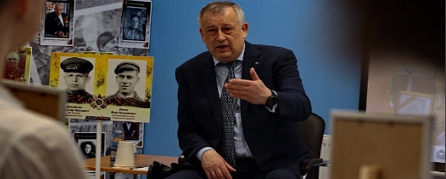 Губернатор Ленобласти Дрозденко предложил ввести в школе предмет по изучению истории ВОВ