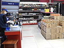 Депутаты Госдумы предложили убрать чекушки с алкоголем из прикассовой зоны магазинов