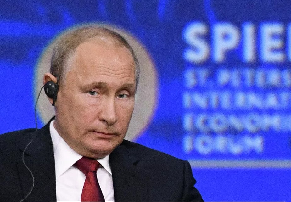 Перед выступлением Путина на ПМЭФ показали ролик про спасение мира