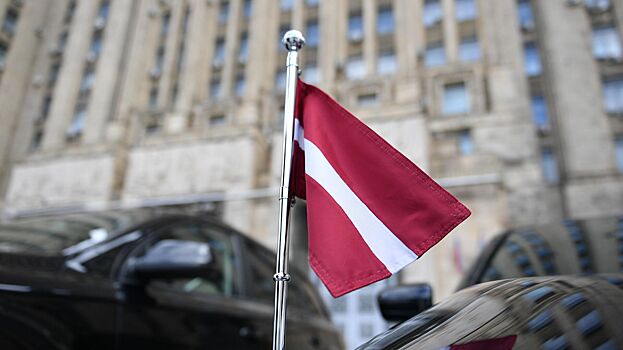 В Латвии заявили о выдворении трех граждан России