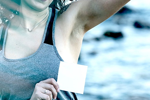 Как избавиться от запаха пота без антиперспиранта