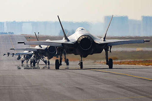 ВВС Норвегии получили 52 американских истребителя F-35
