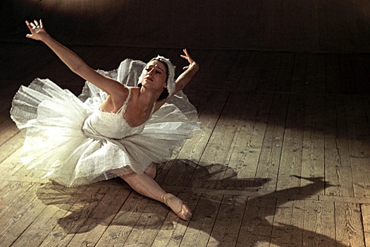 На Первом канале покажут фильм к столетию со дня рождения Майи Плисецкой