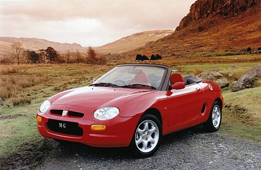 Названы пять незаслуженно забытых автомобилей родом из 1995-го