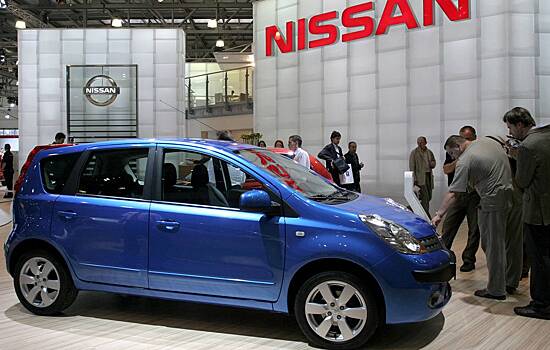 Продажи Nissan упали в России в феврале