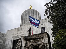 Зачем Трамп продолжает упорствовать на своей победе в выборах
